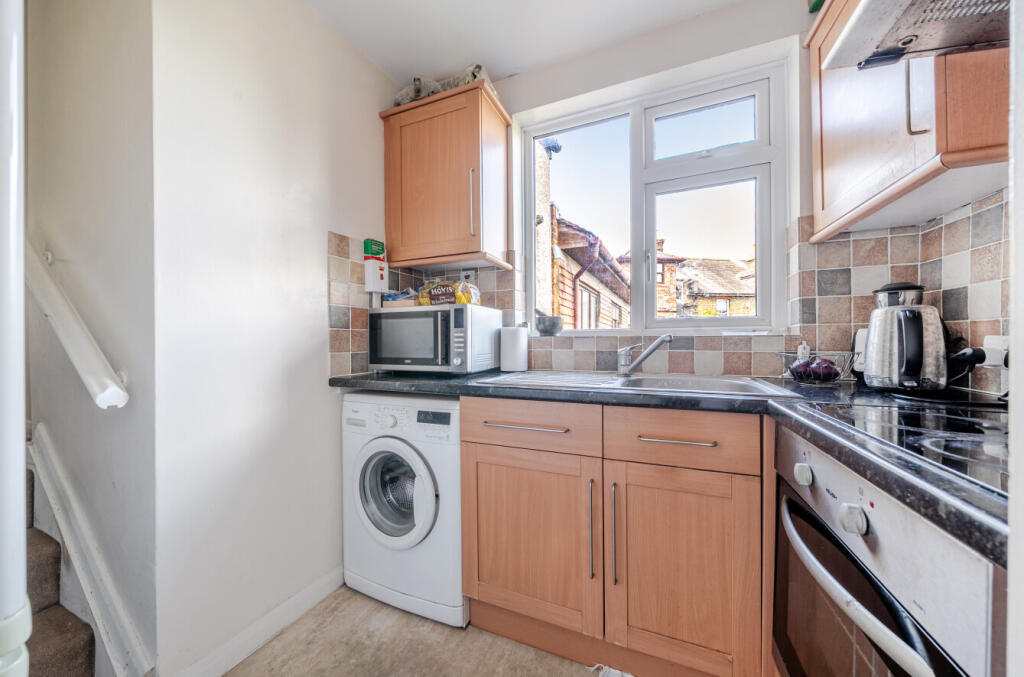 1357789-4-68d1382...