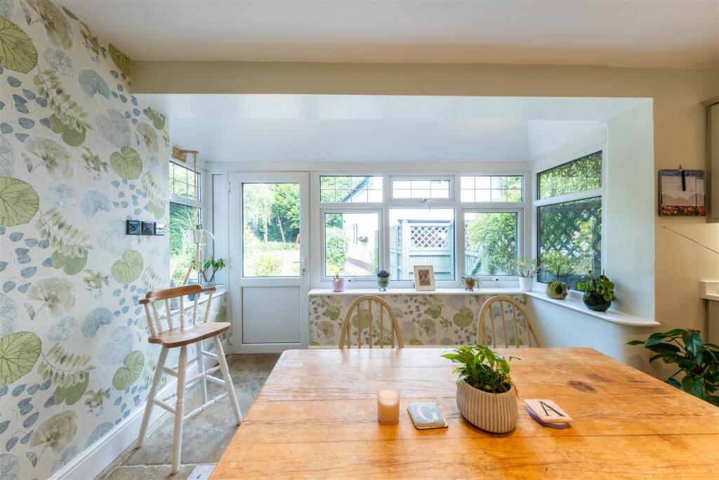 172 Swanlow Lane-009.jpg