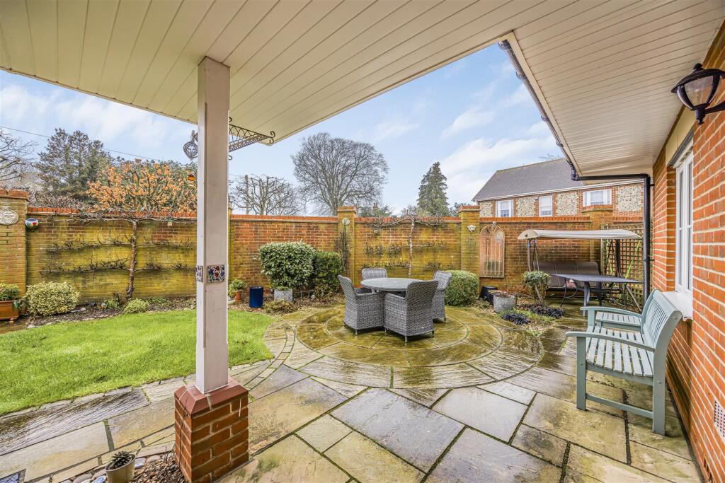 2 Clarendon Close, Denmead-PorticoMarketing-Nexa-4