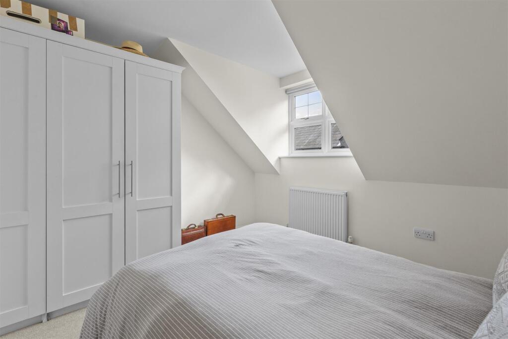 Flat 9, 15 Priory Road, HP13 6SL-2.jpg