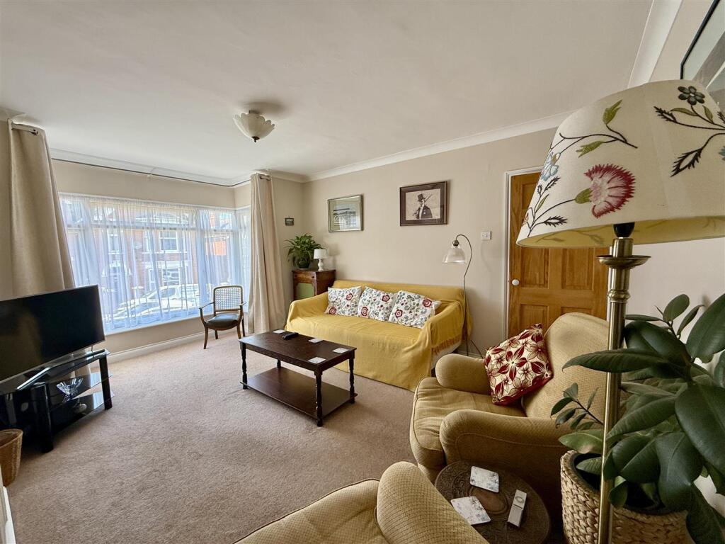 Sitting Room: