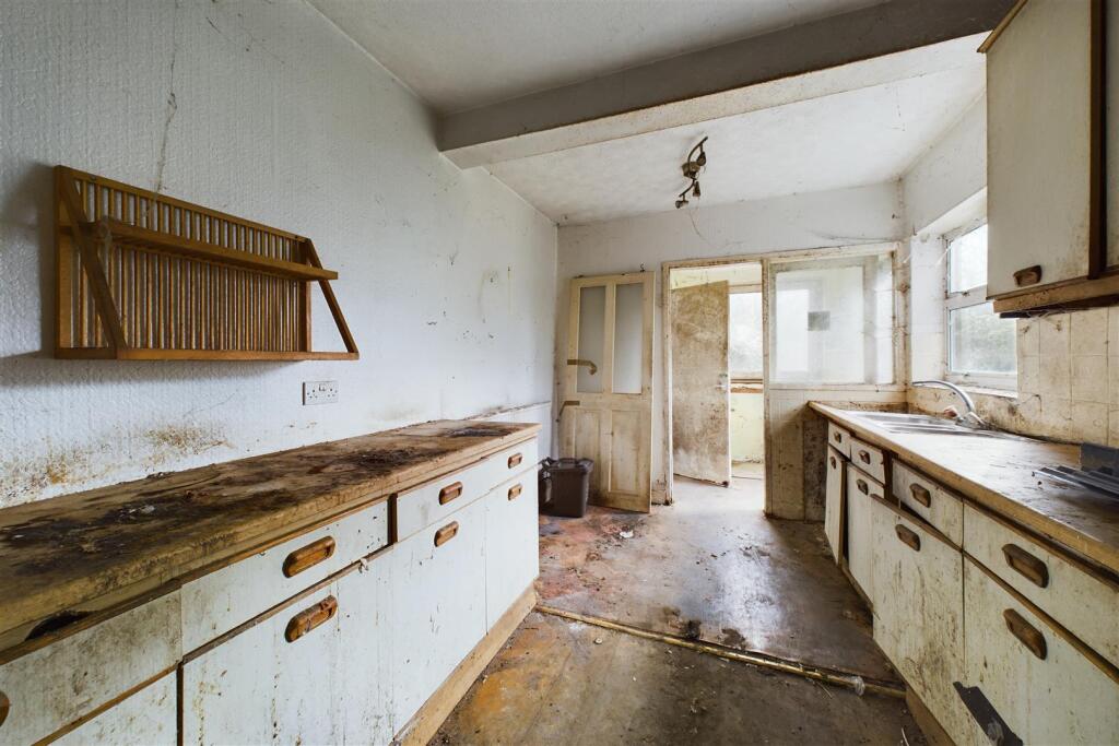 15 Ravenhill Avenue, Knowle, Bristol BS3 5DU | Fre