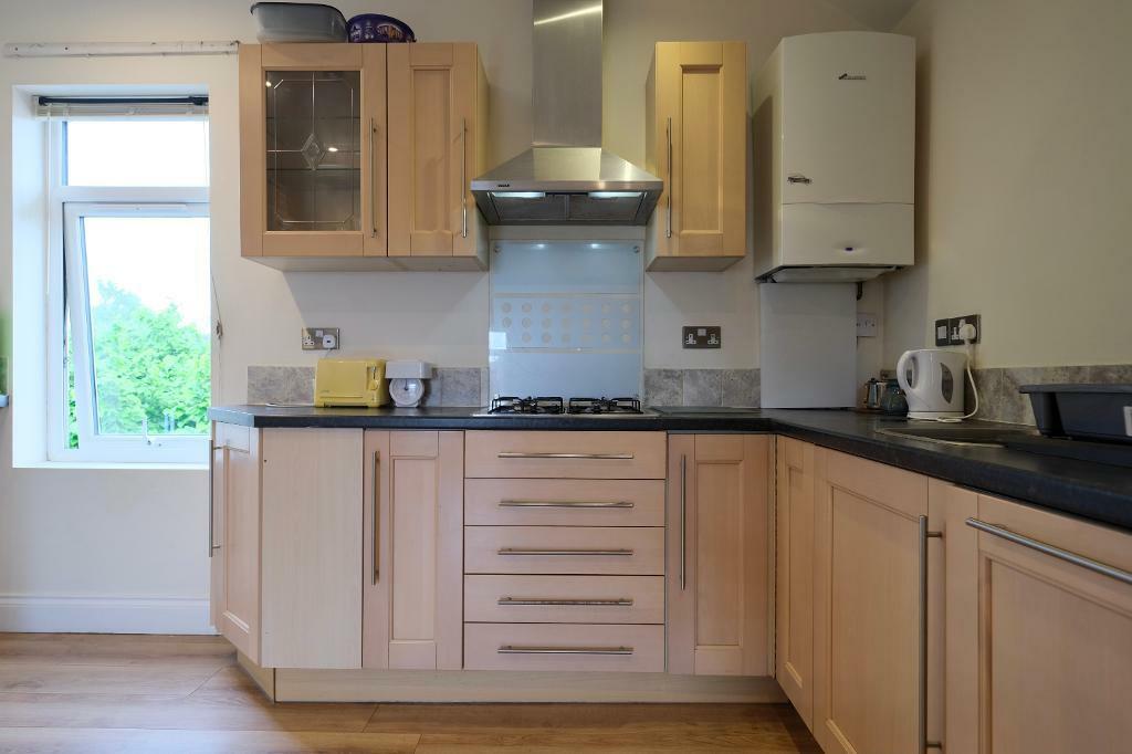 Fitted kitchen