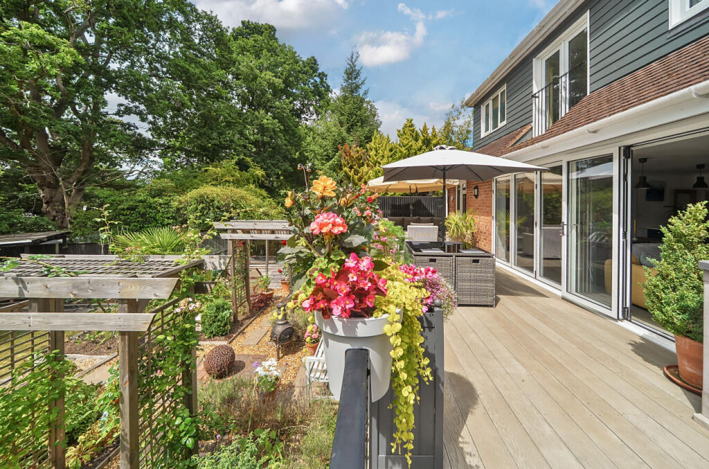 1316143-7-685eed6...