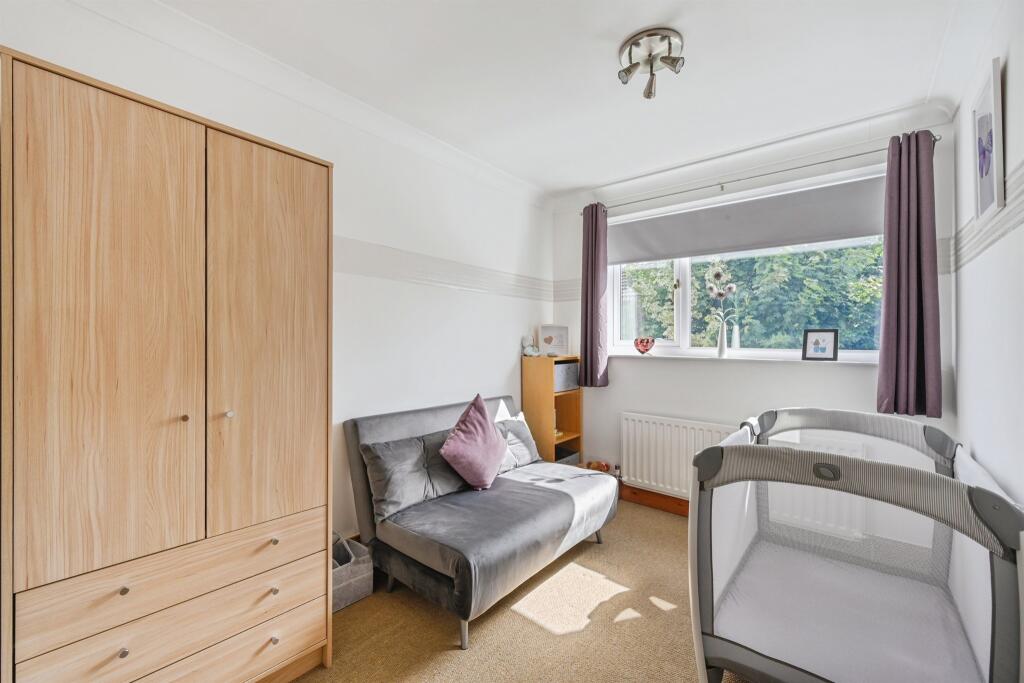 Bedroom: