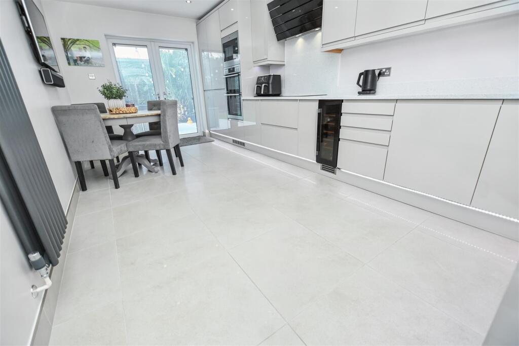 Kitchen Diner