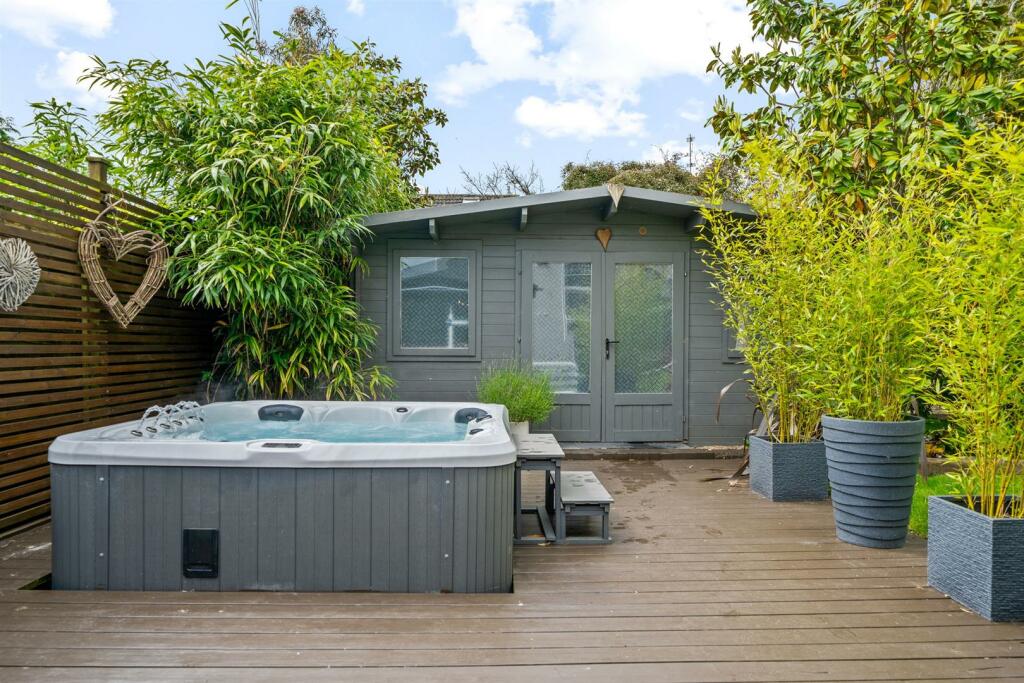Hot tub area
