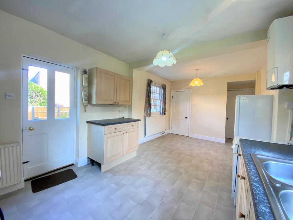 Kitchen Diner Aspect 2
