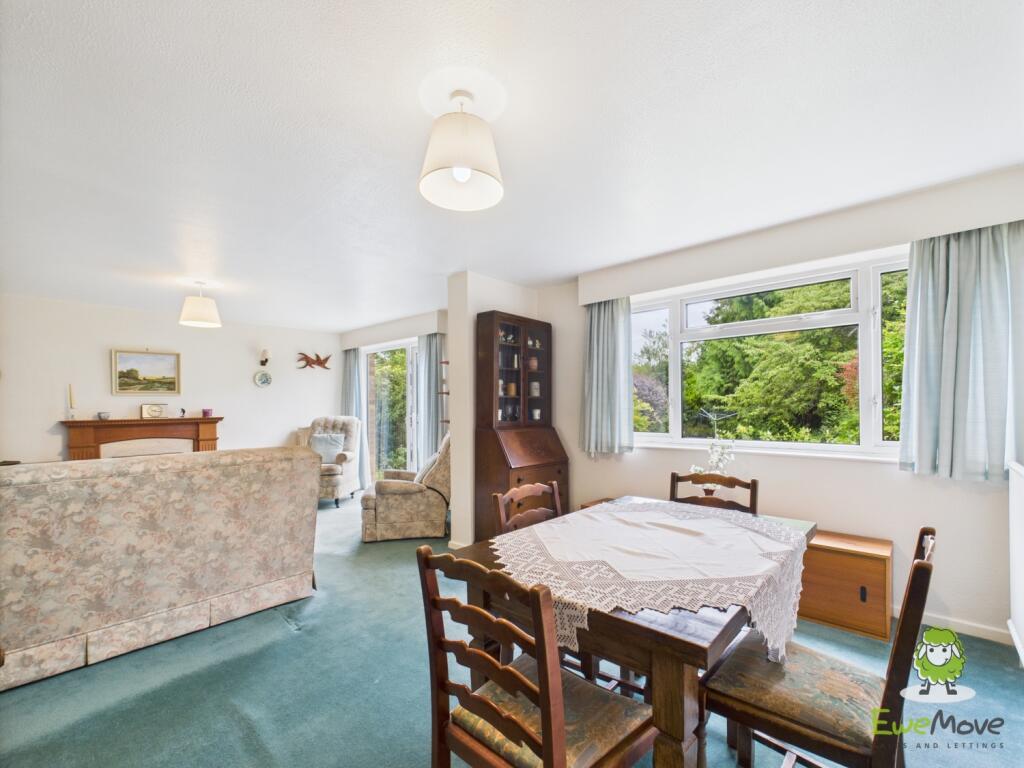 EweMove Estate Agents Basingstoke - Coniston Road 