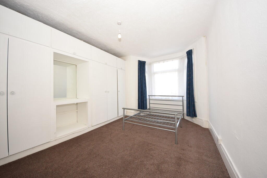 Green Lane 70 (17...