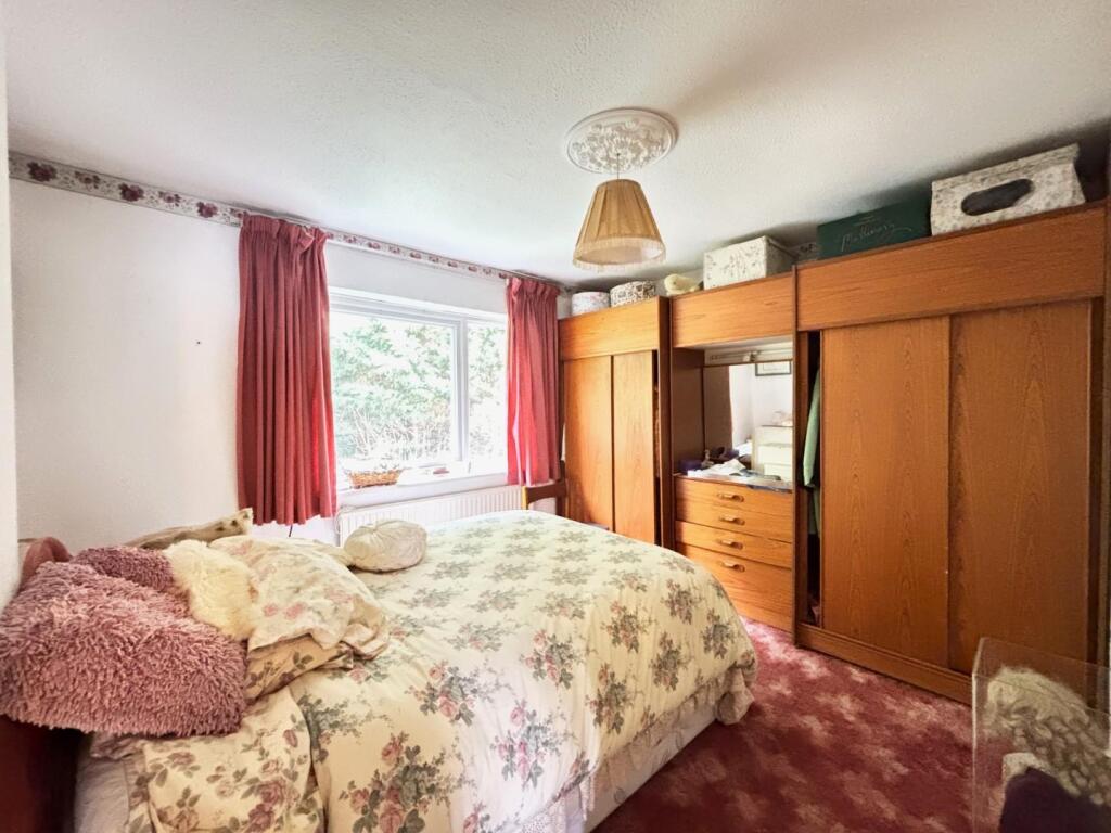 Bedroom 1.jpeg