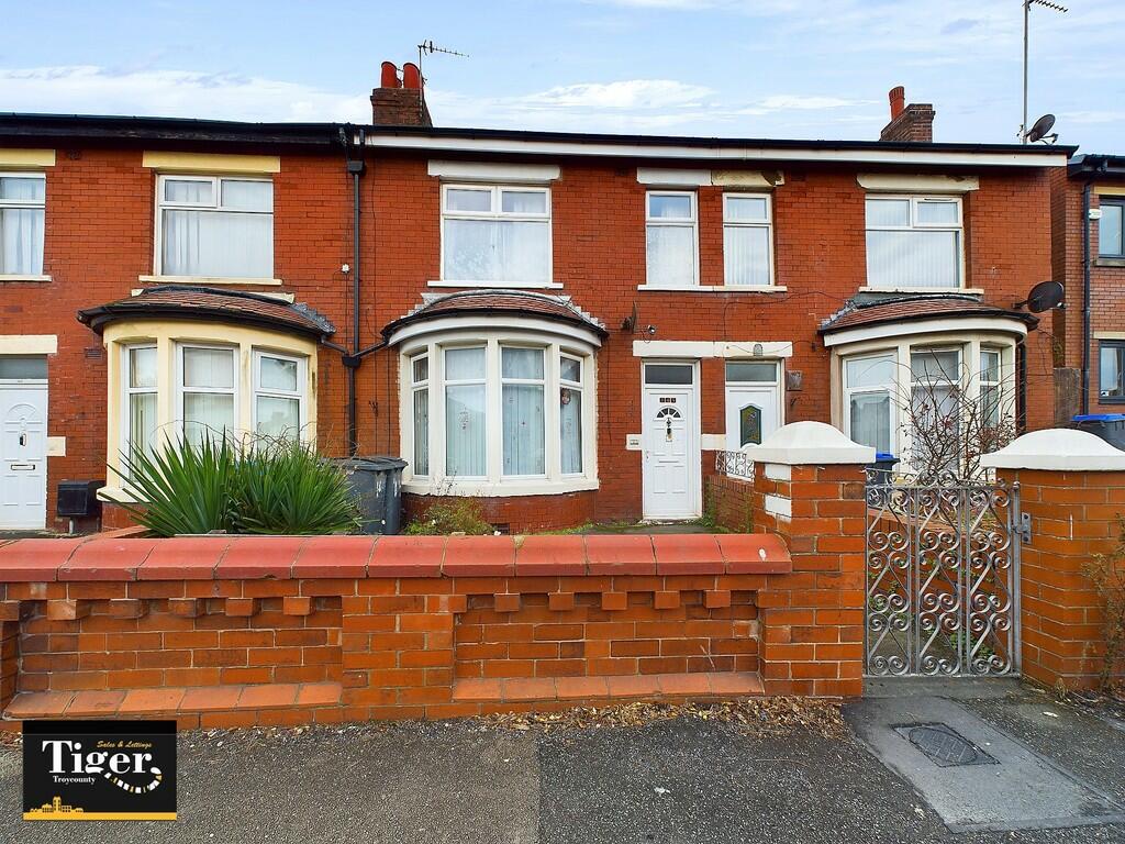 CAM02176G0-PR0438...