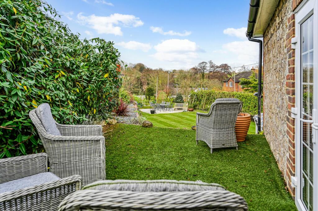 Side Garden To Bed 1