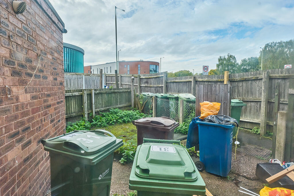 P1608654 T202510011653.jpg