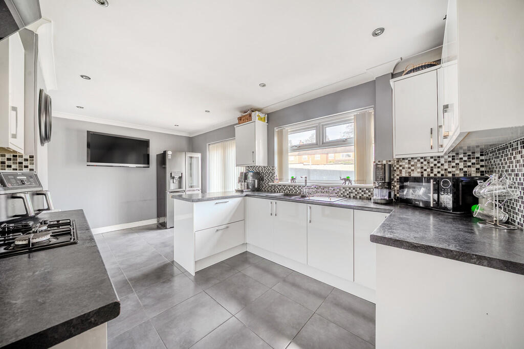 1371718-11-68ff97...