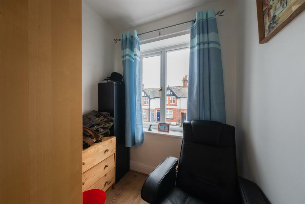 2 Emmett Street-015.jpg