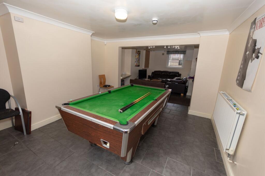 A spacious and well-maintained recreational liv...