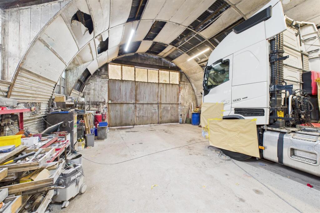 Hallen Motor Company, Collins Street, Avonmouth, B