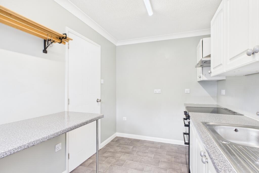 CAM04671G0-PR0081-STILL006