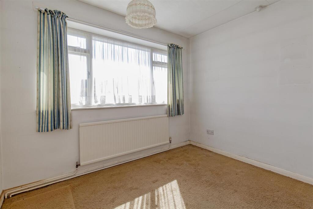 Bedroom 2-1.jpg
