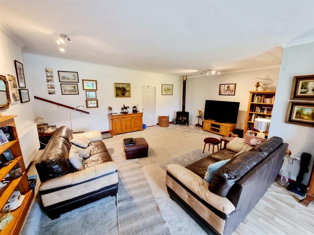 Sitting room.jpg