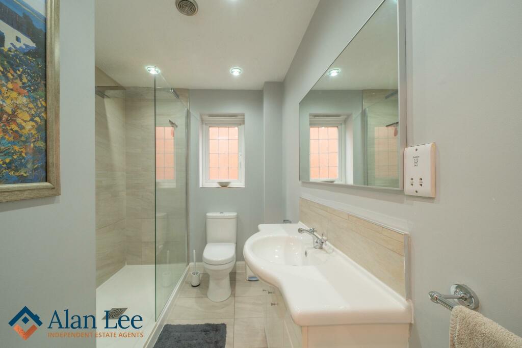 Family Shower Room