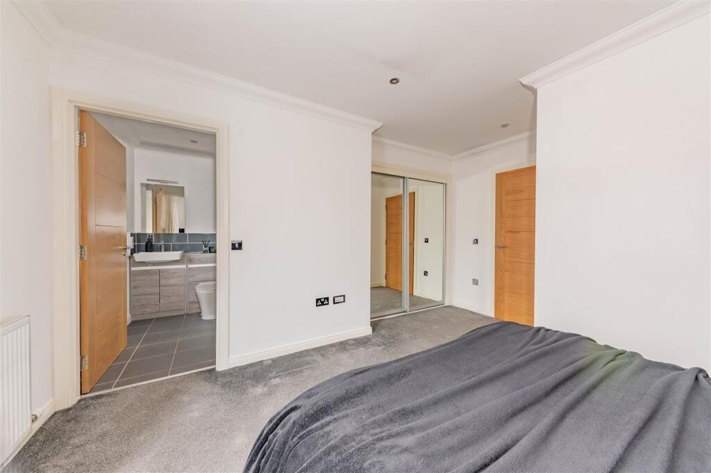 64 Cotton Road Dundee-13.JPG