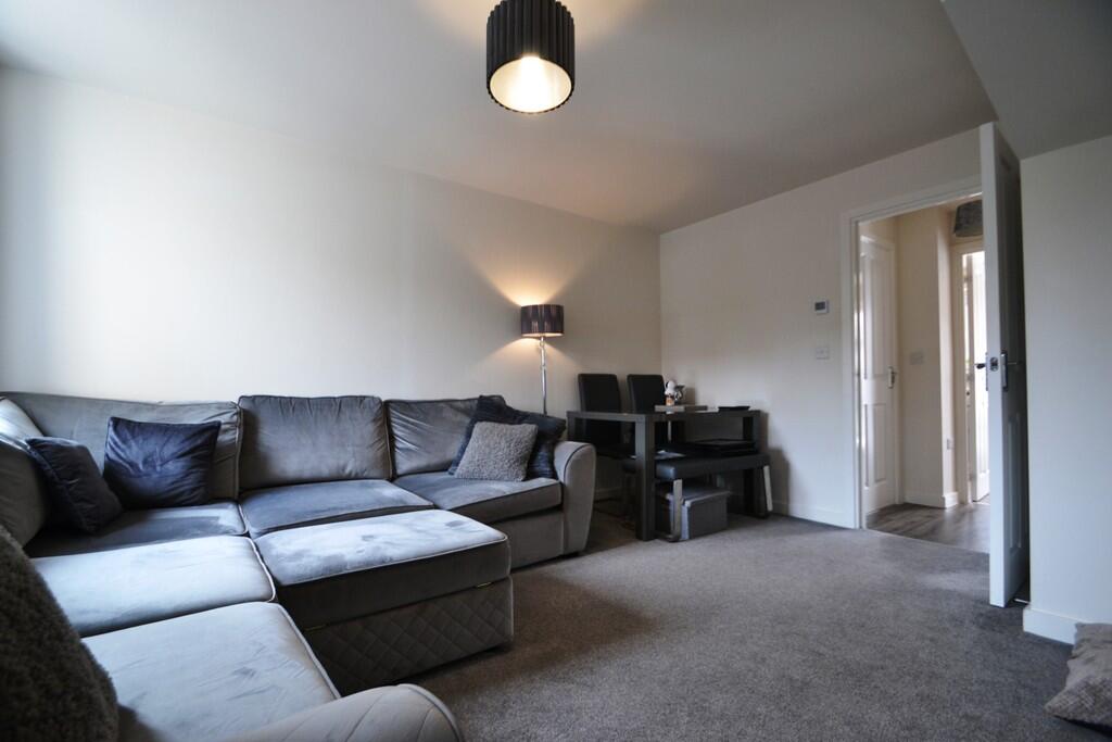 Lounge 2 
