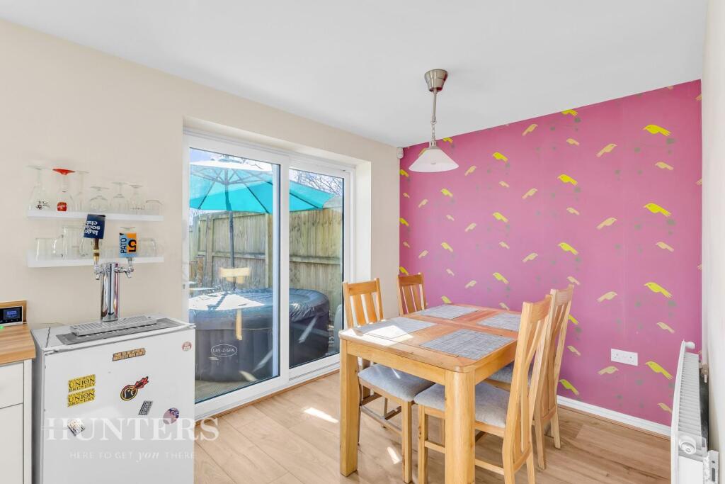 Dining kitchen