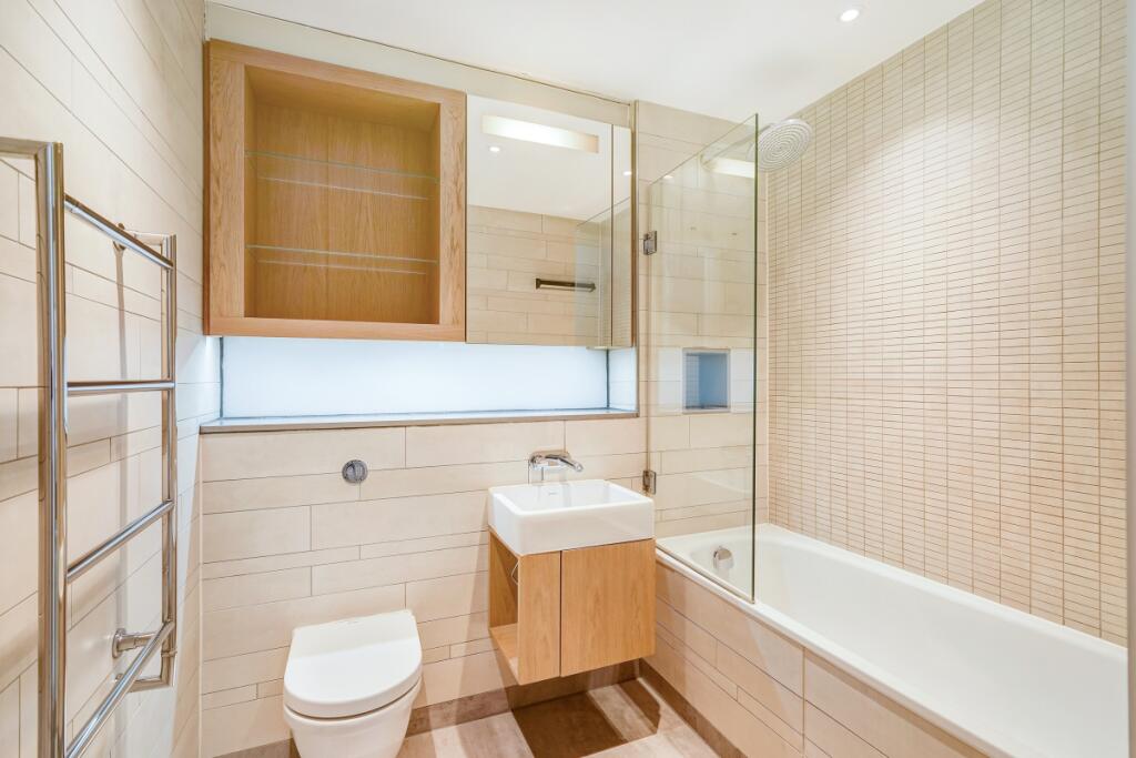 Crown Estate Flat...