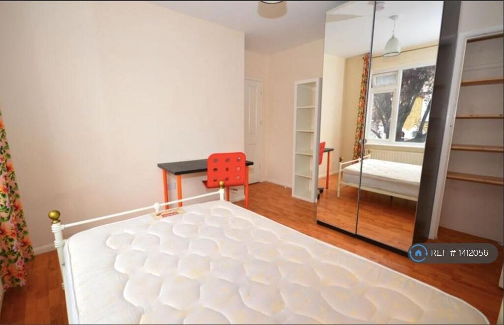 Double Bedroom