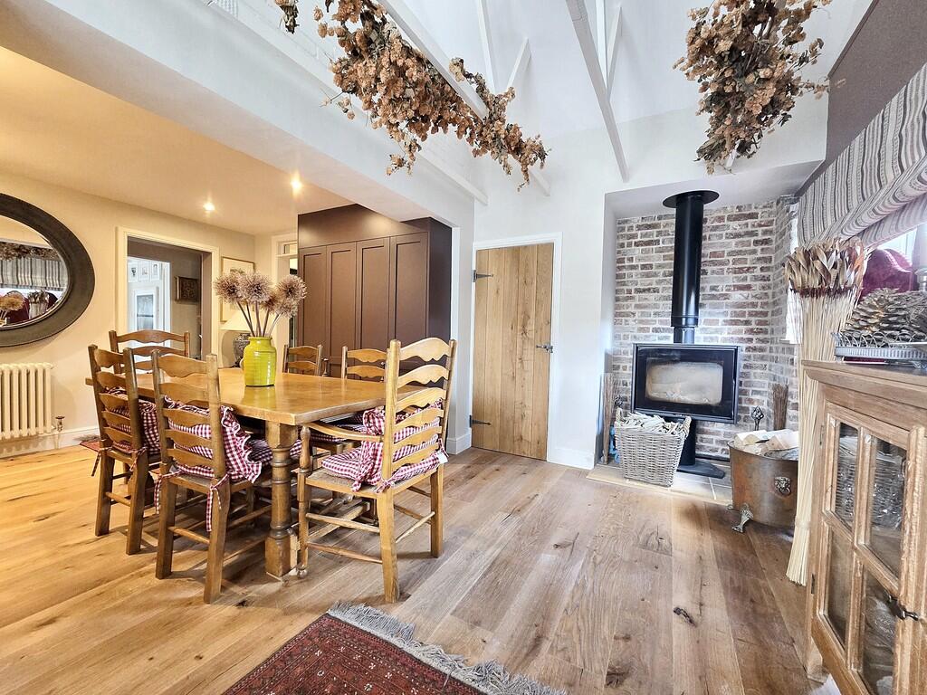 Aldringham dining...