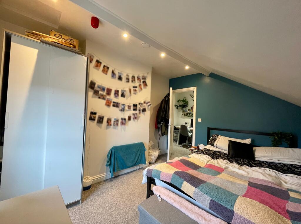 Bedroom.jpg