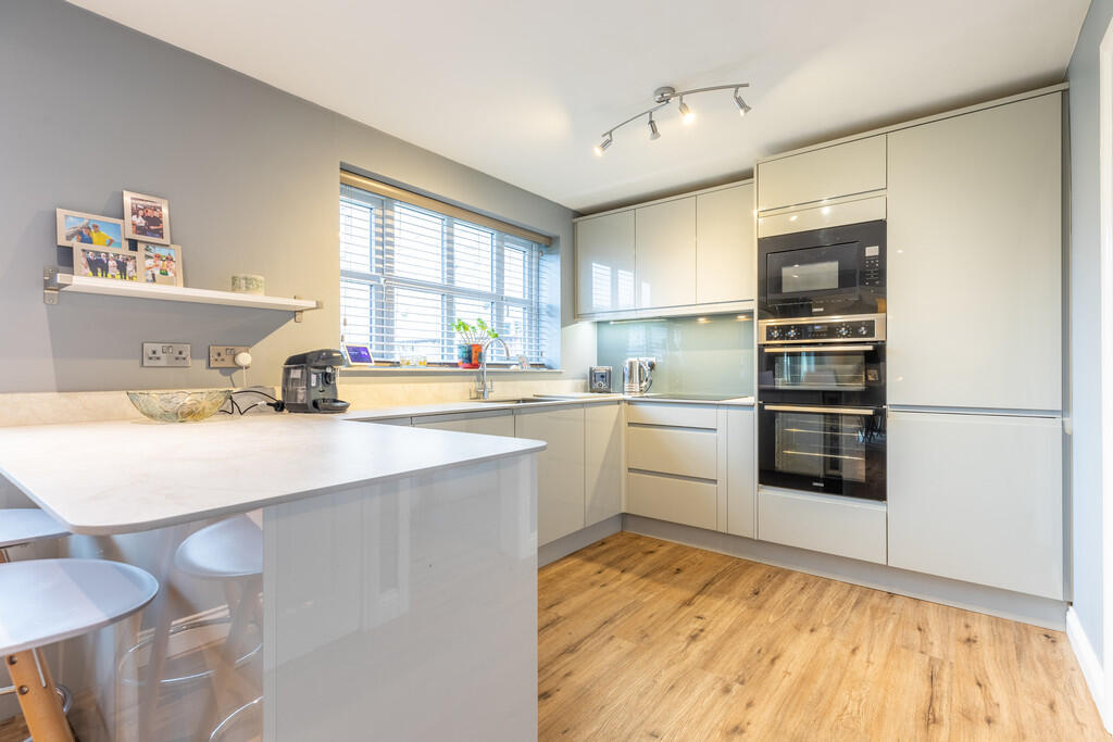 Fitted Kitchen