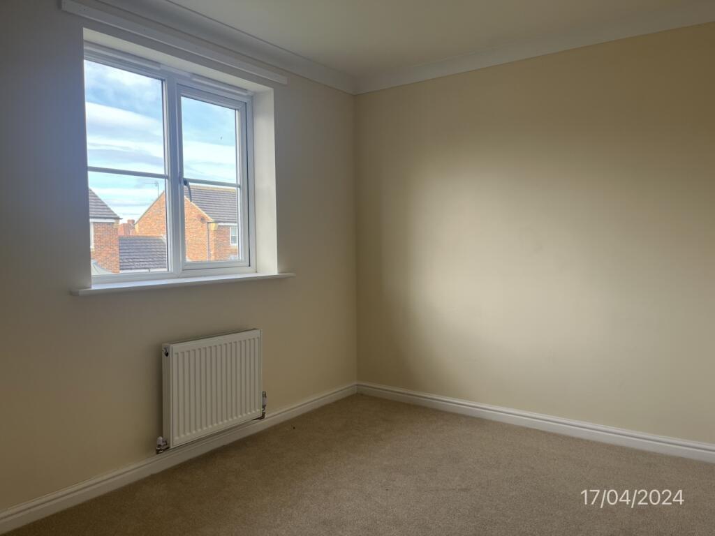 43 Sedgwick close 17.04 (11)