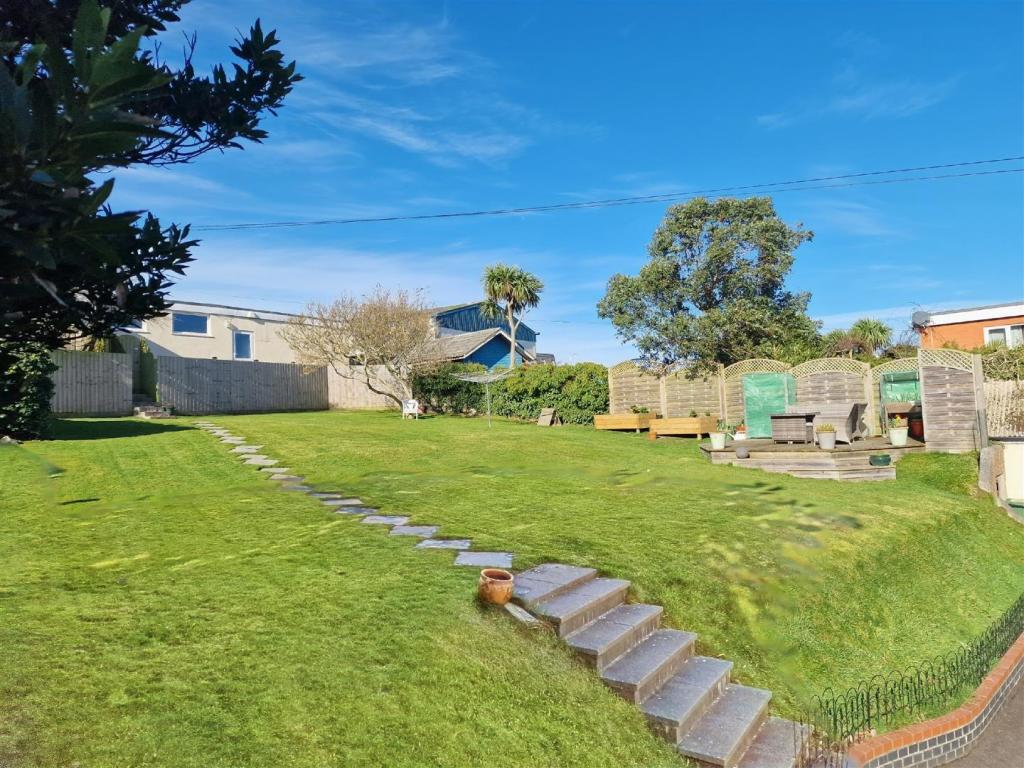 Rear Garden.jpg