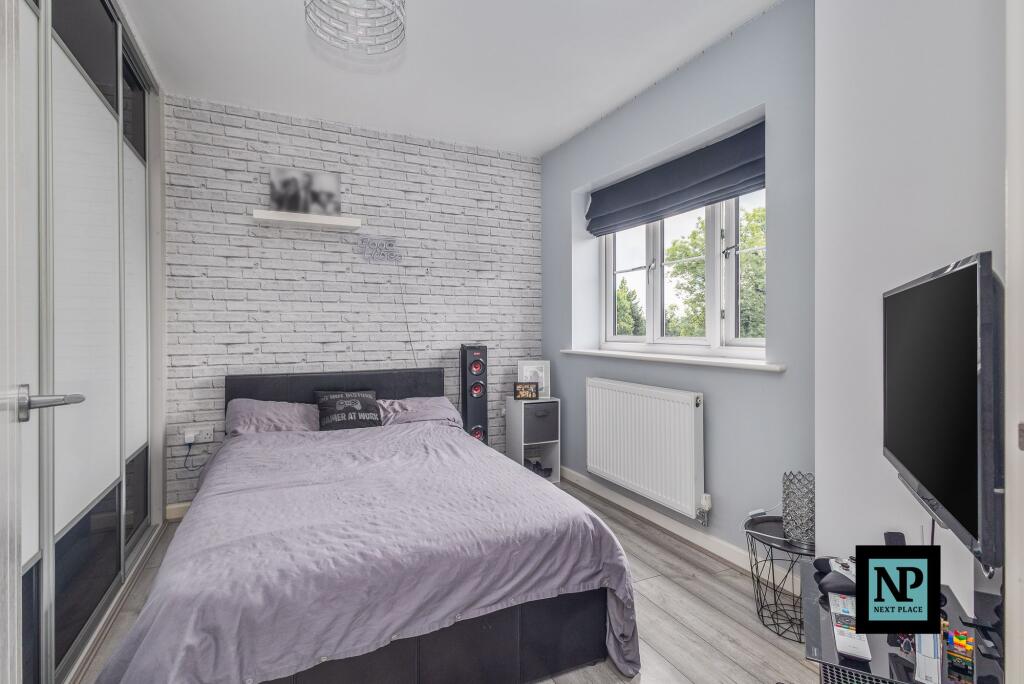 Bedroom 2 (inc wardrobes)