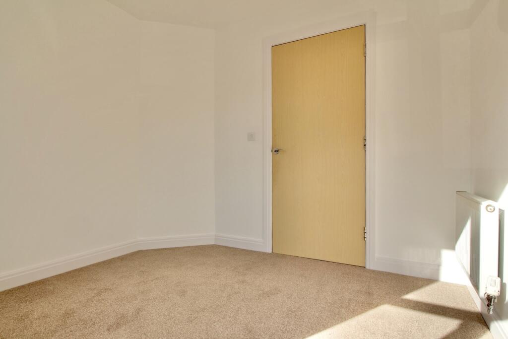 Bedroom 2 - reverse view - Gus Critchlow EweMove H