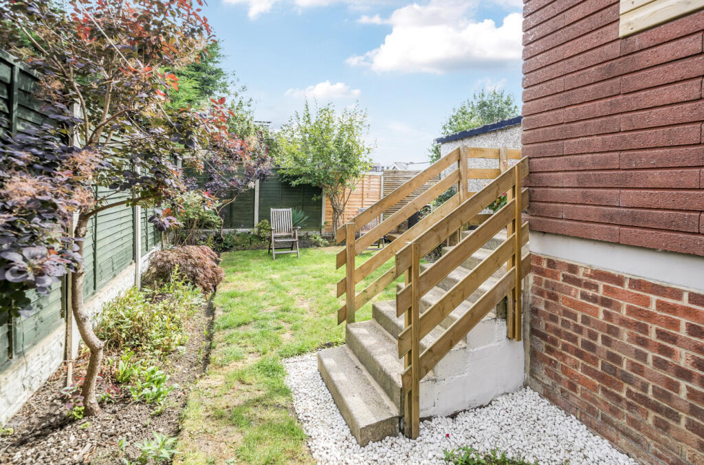 1345572-1-68b05f4...