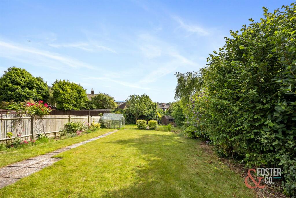 Sandringham Close_5-022.jpg