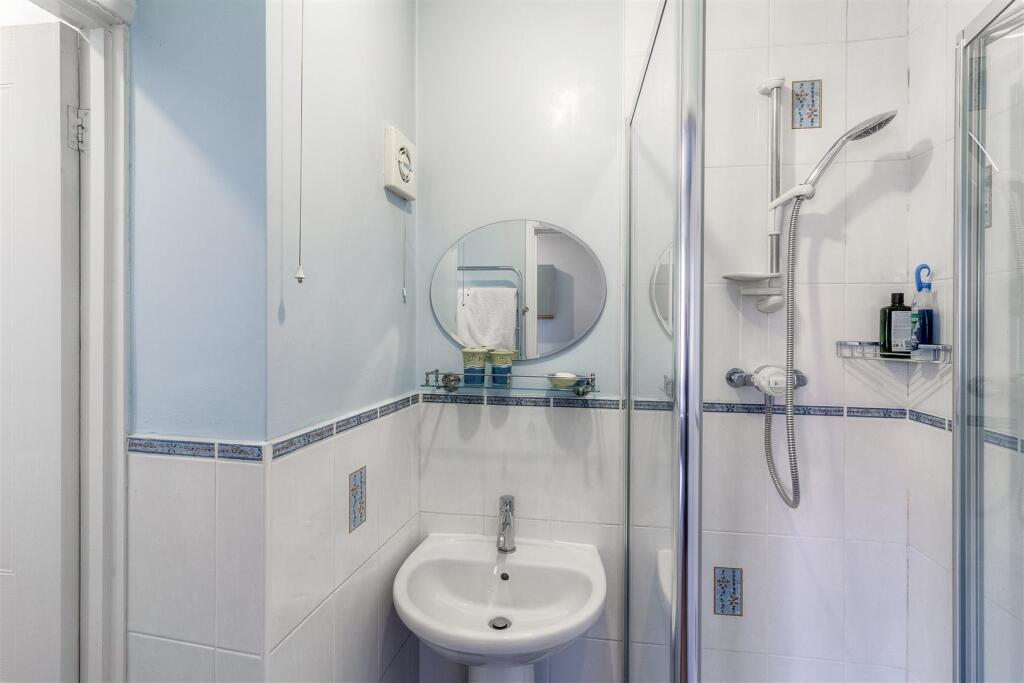 No 5 - Shower Room