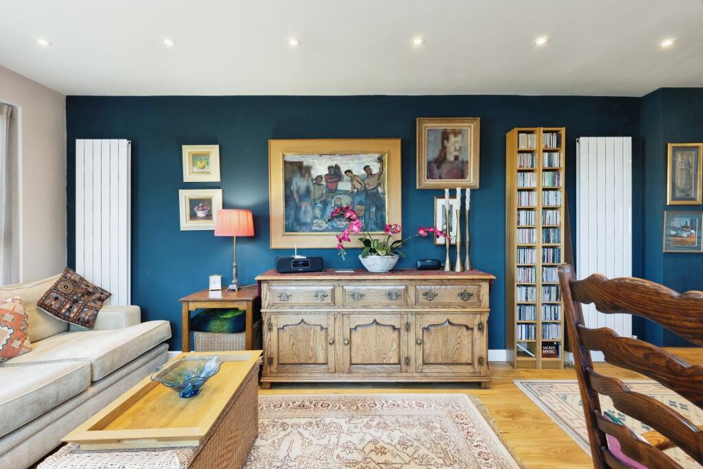 Open Plan Living/Dining Area
