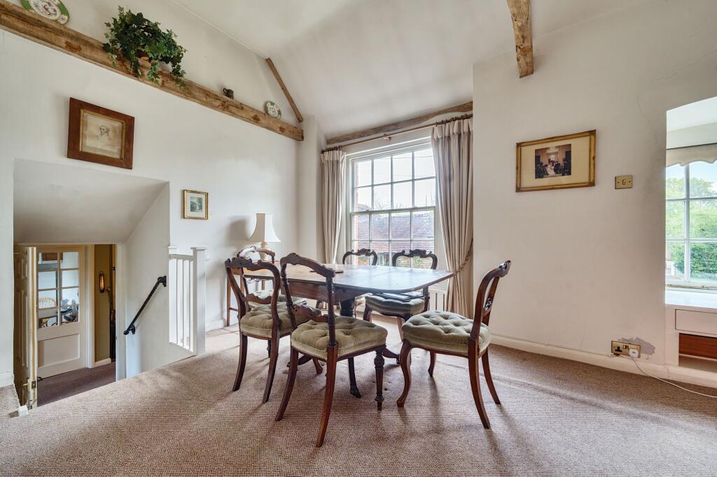 Sitting / Dining Room