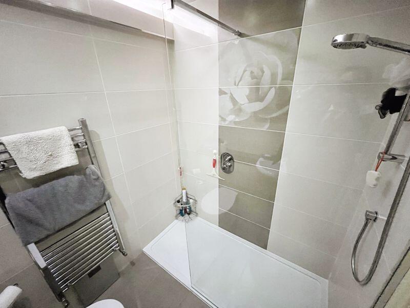En suite