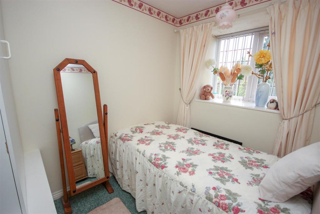 Bedroom 3.jpg