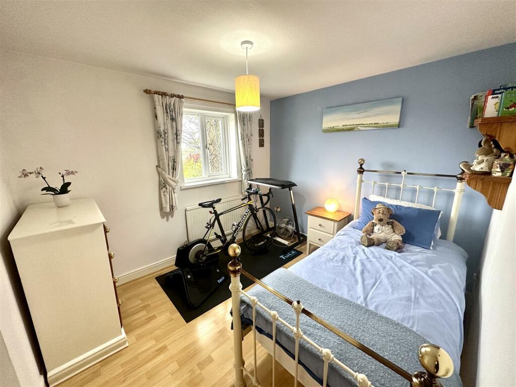 BEDROOM 3