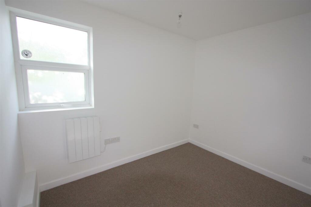 Flat 2, 3 Gover Lane Bedroom 2