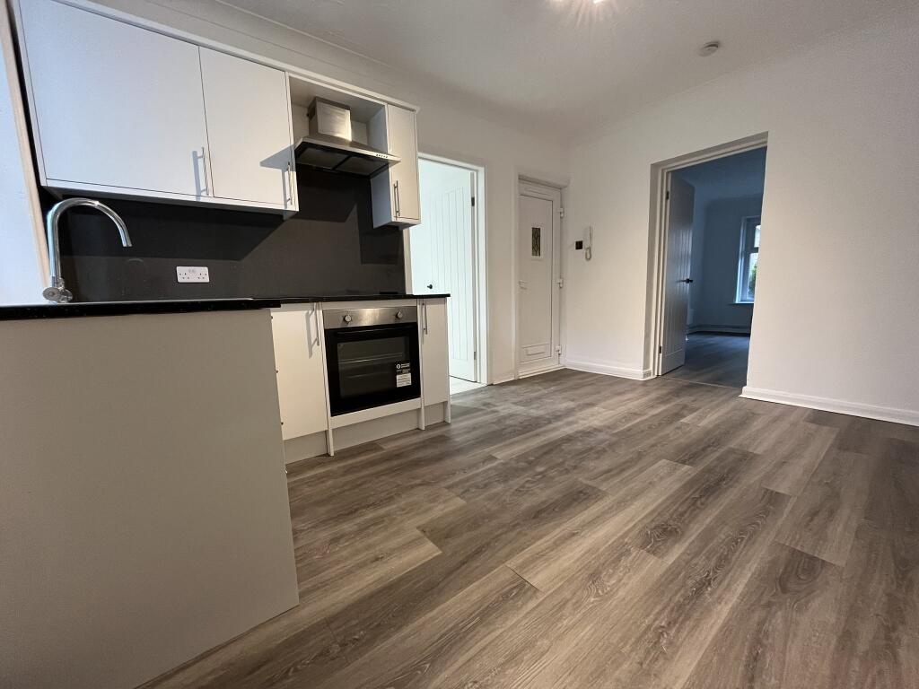 Kitchen Lounge