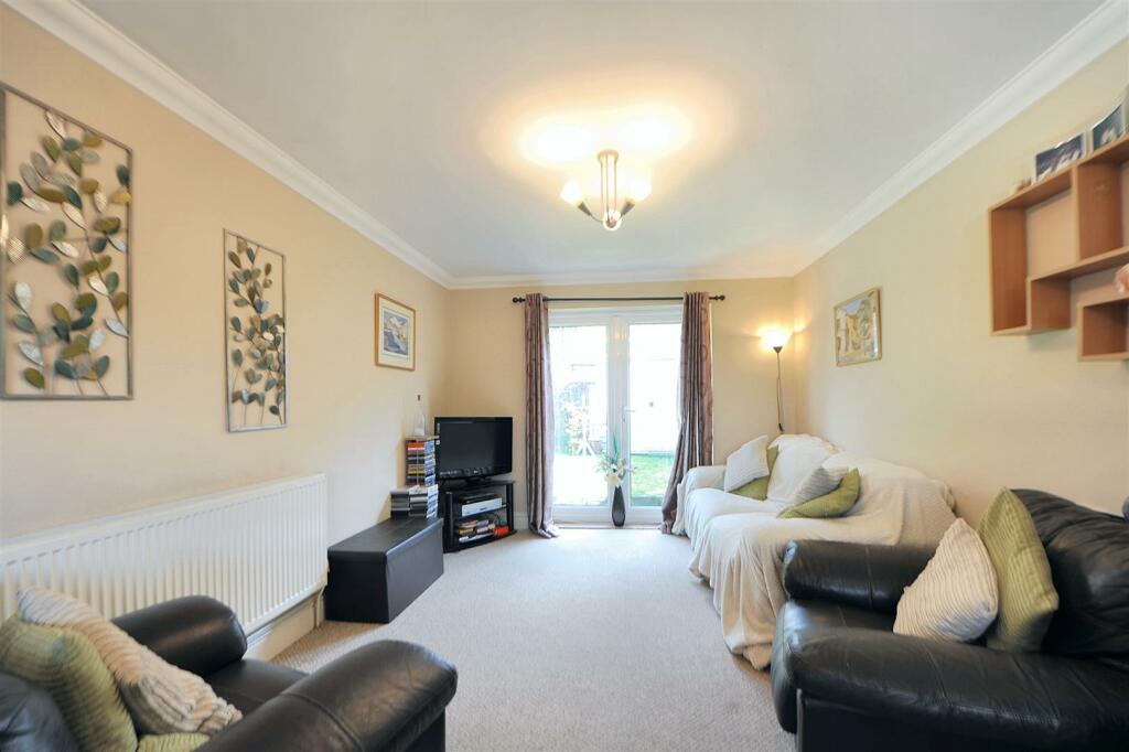 Living Area.JPG