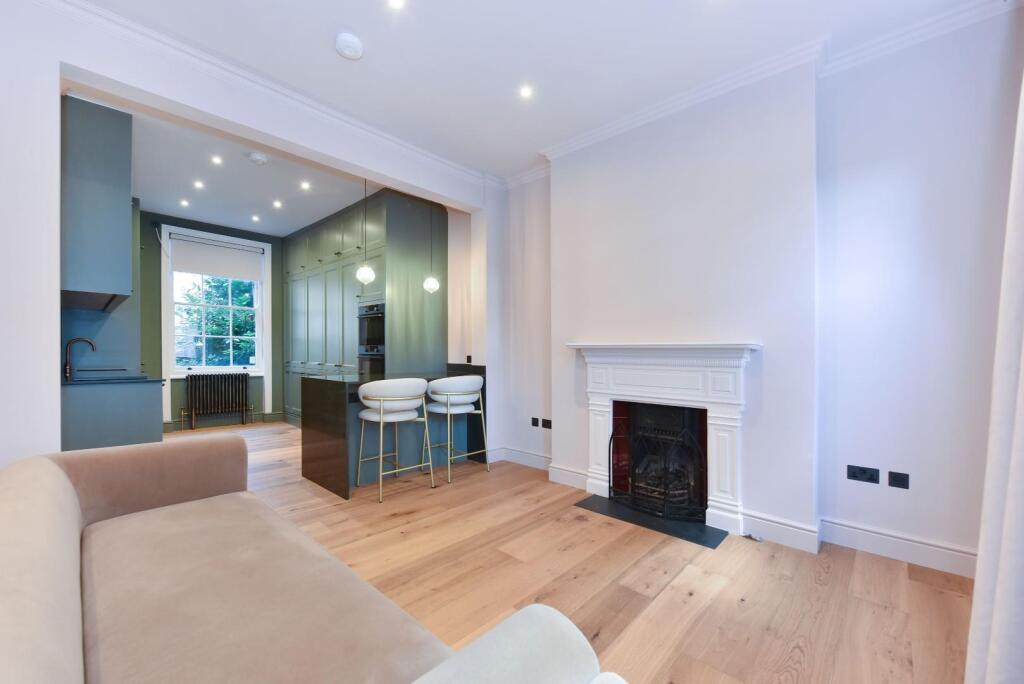 39 Trinity Street (7).JPG